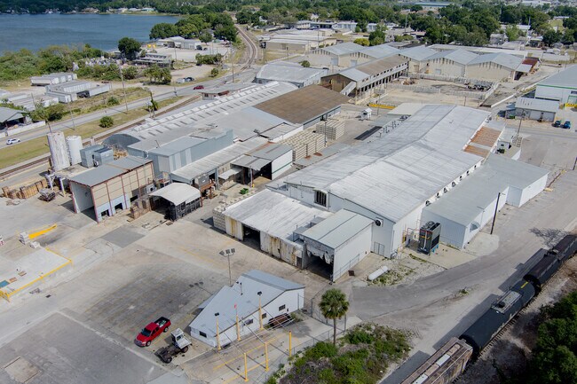 Plus de détails pour 650 Avenue R SW, Winter Haven, FL - Industriel à vendre