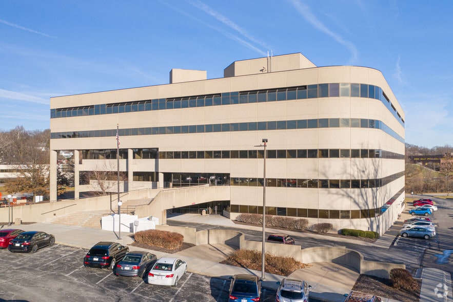9200 Ward Pky, Kansas City, MO for sale - Building Photo - Image 3 of 10