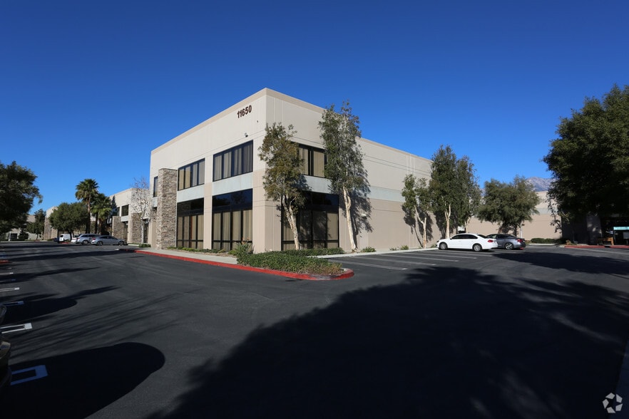 11650 Mission Park Dr, Rancho Cucamonga, CA for lease - Building Photo - Image 1 of 2