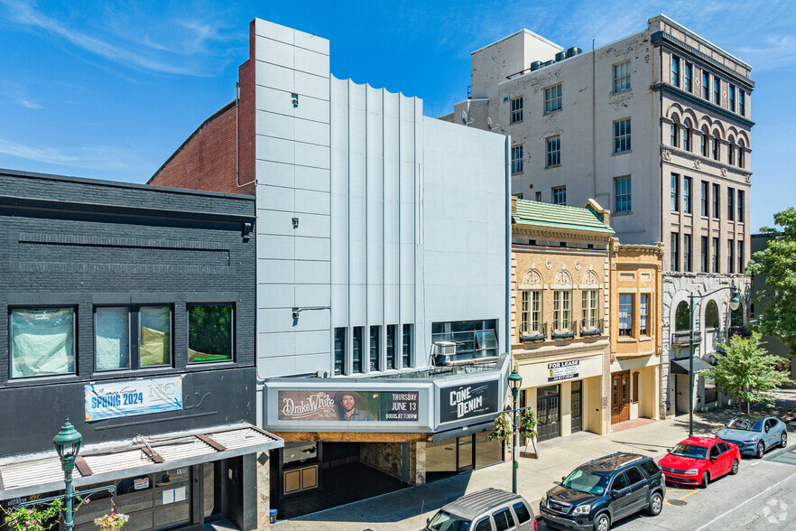 117-119 S Elm St, Greensboro, NC for sale - Building Photo - Image 1 of 26