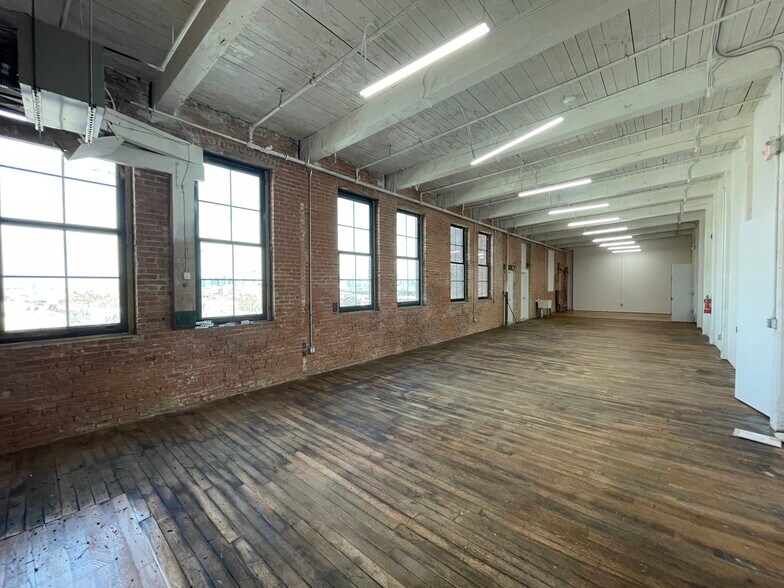 15 Wilkinson Ave, Jersey City, NJ à louer - Photo intérieure - Image 2 de 7