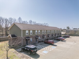 More details for 156 Silver St, Tullahoma, TN - Multifamily for Sale