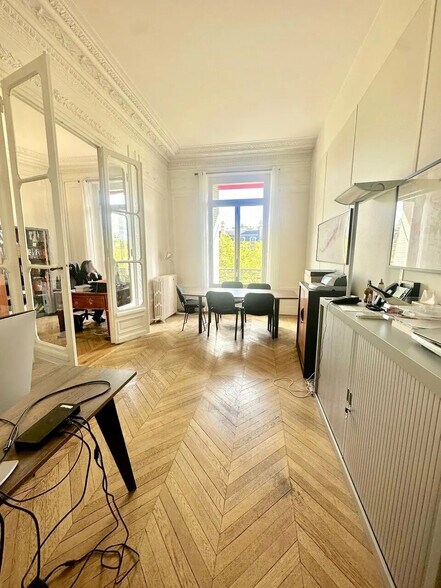 Bureau dans Paris à louer - Photo intérieure - Image 2 de 7