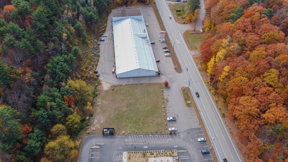 223 Daniel Webster Hwy, Belmont, NH for lease - Building Photo - Image 1 of 12