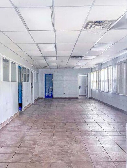 5403 Schaaf Ln, Independence, OH à vendre - Photo du bâtiment - Image 3 de 10