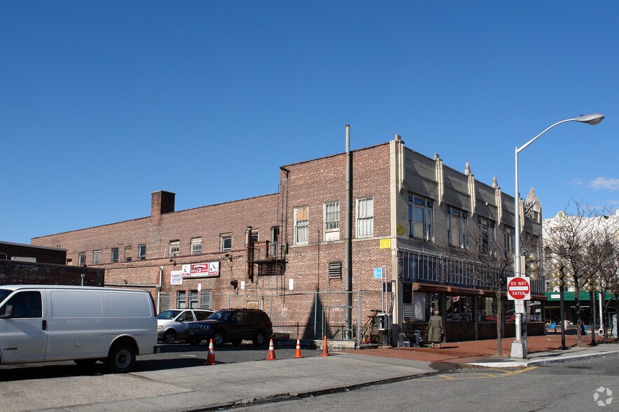 583-595 Central Ave, East Orange, NJ for lease - Building Photo - Image 2 of 11
