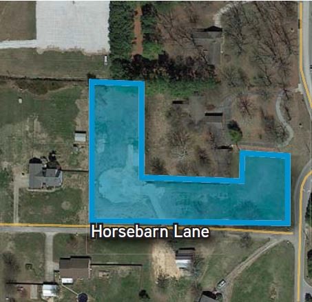 5421 Horsebarn Ln, Rogers, AR for sale - Building Photo - Image 1 of 2