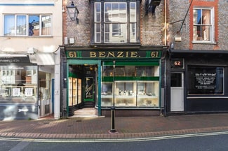 Plus de détails pour 61 High St, Cowes - Commerce de détail à vendre