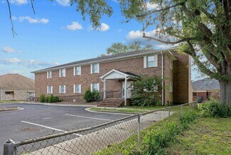 Plus de détails pour 516 Beaumont Rd, Fayetteville, NC - Médical à louer