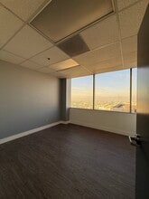 3250 Wilshire Blvd, Los Angeles, CA à louer Photo intérieure- Image 1 de 15