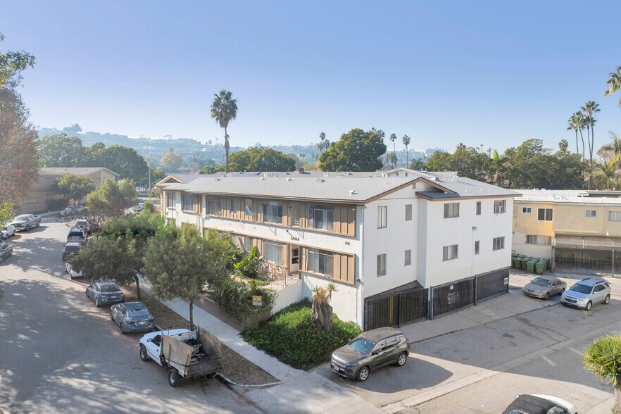 3867-3885 Potomac Ave, Los Angeles, CA à vendre - Photo du bâtiment - Image 3 de 8