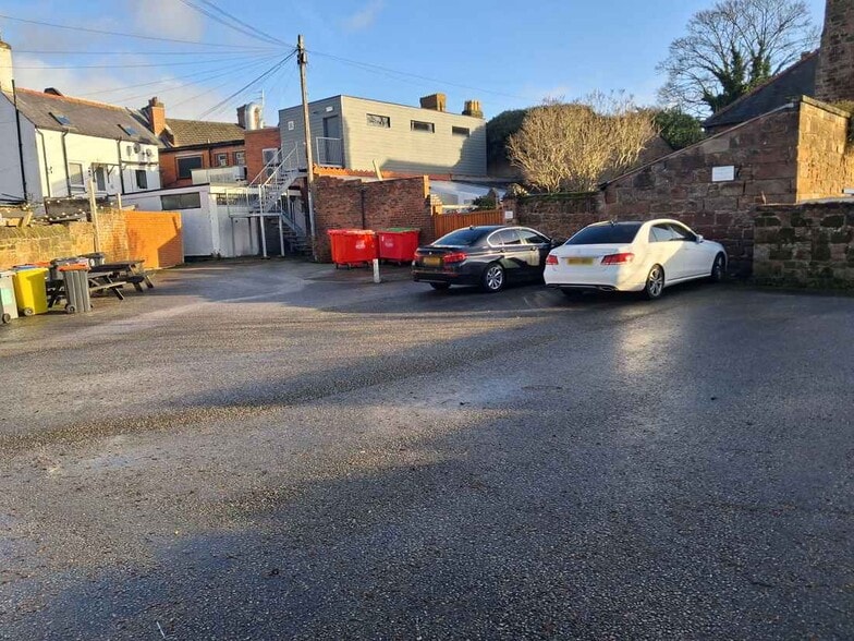 1-3 Parkgate Rd, Neston à louer - Photo du bâtiment - Image 2 de 3