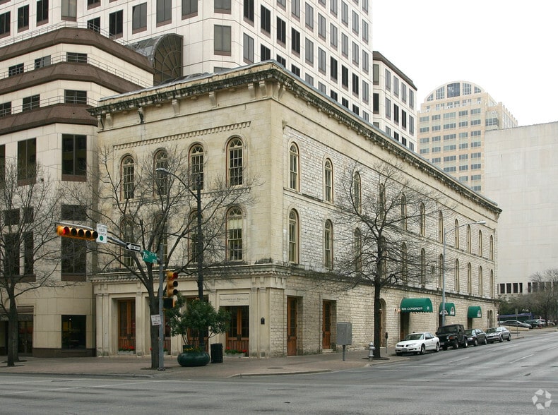 620 Congress Ave, Austin, TX à louer - Photo du bâtiment - Image 3 de 15