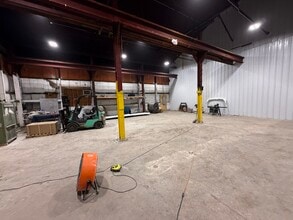 2 Birch Rd, Middleton, MA for lease Interior Photo- Image 2 of 2