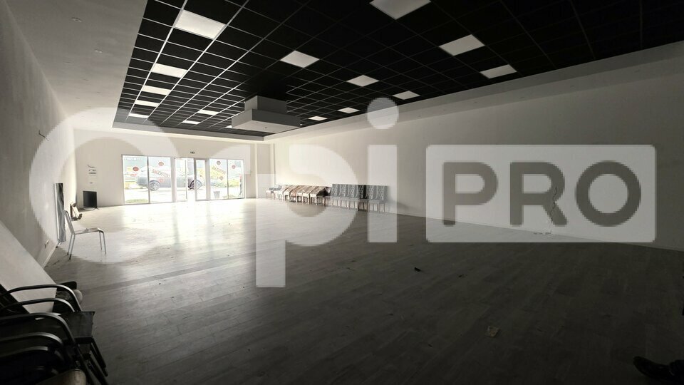 Industrial in Soissons for lease Interior Photo- Image 1 of 6