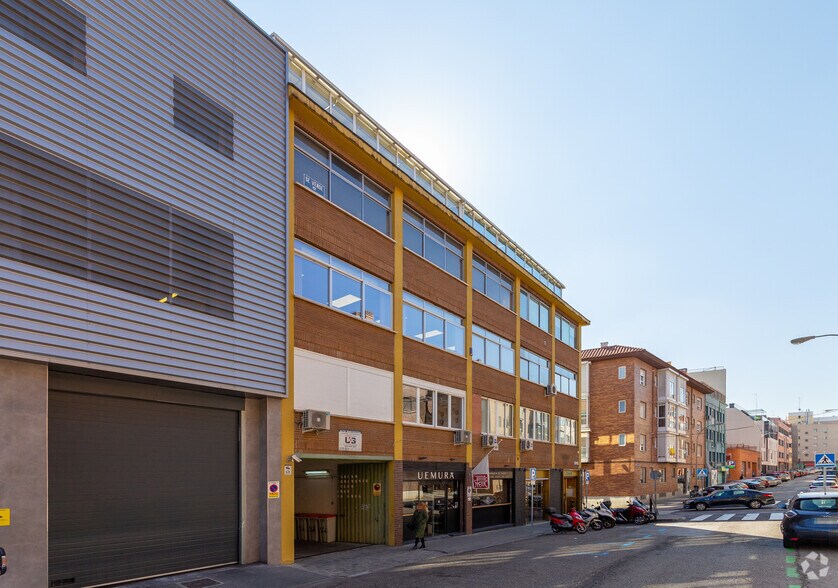 Calle De Saturnino Calleja, 6, Madrid, Madrid for lease - Building Photo - Image 3 of 3