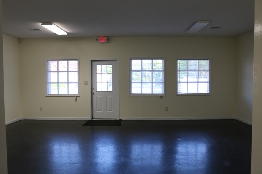 614 E Martintown Rd, North Augusta, SC à louer - Photo intérieure - Image 3 de 6