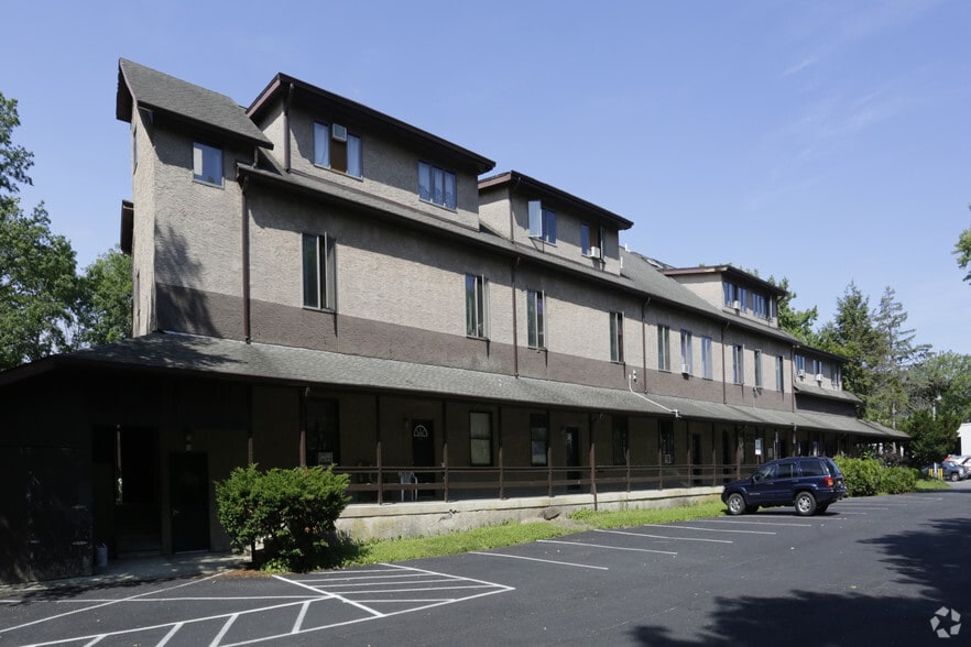 16 Walling Ave, Sussex, NJ for sale - Building Photo - Image 3 of 6