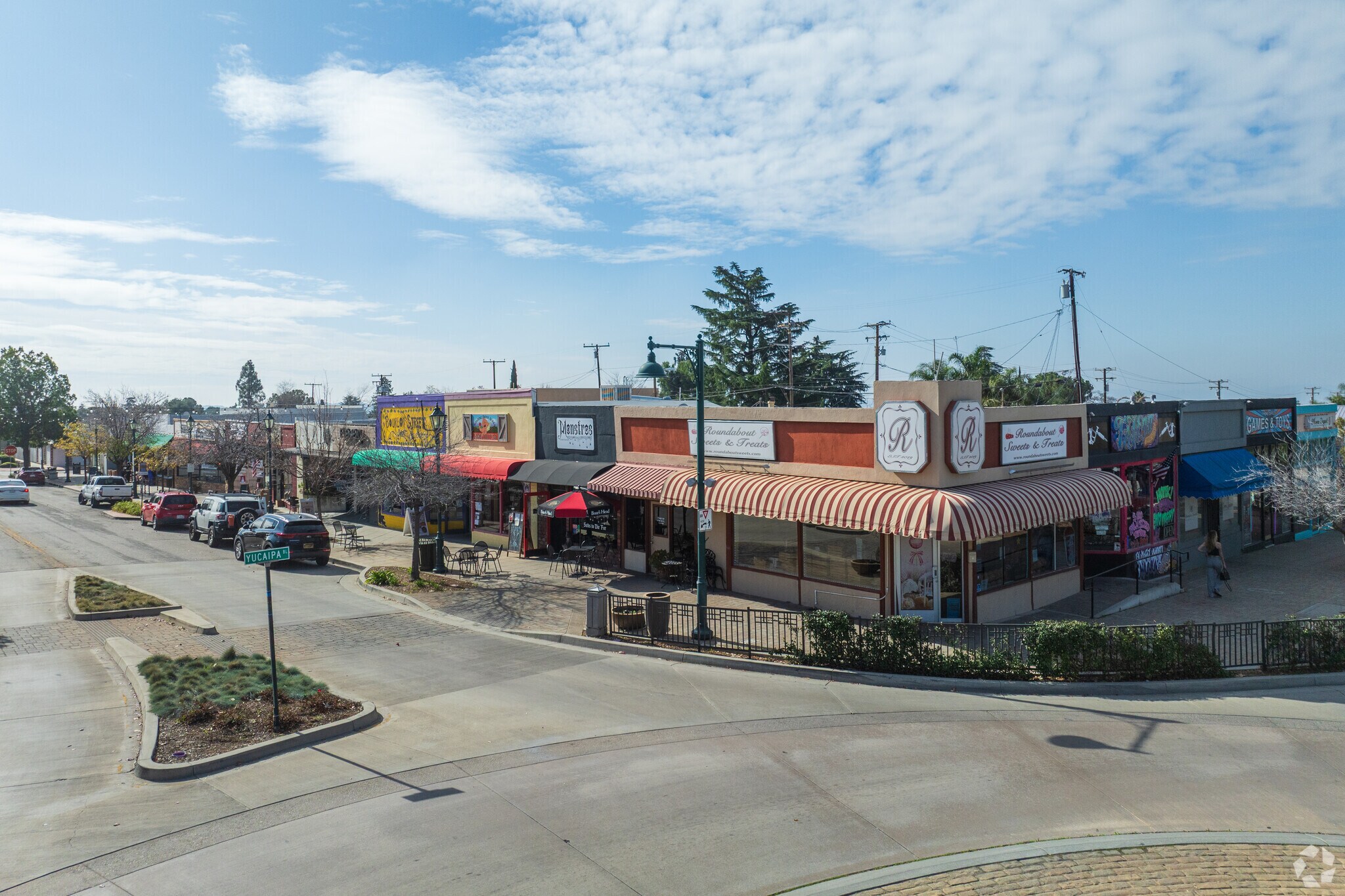 12116-12128 California St, Yucaipa, CA à louer Photo principale- Image 1 de 5