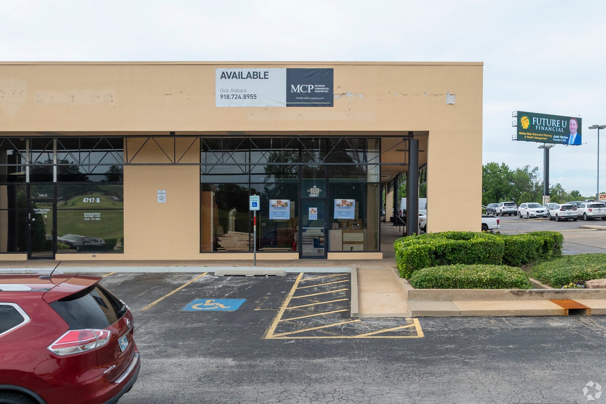 4002-4016 S Yale St, Tulsa, OK for lease Primary Photo- Image 1 of 5