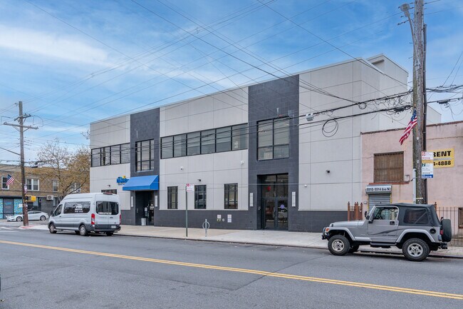 Plus de détails pour 5518 Avenue N, Brooklyn, NY - Bureau à louer