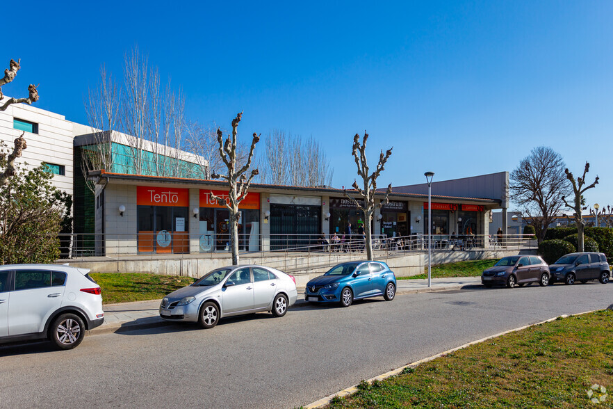 Vente au détail dans El Prat De Llobregat, BAR à vendre - Photo principale - Image 1 de 8