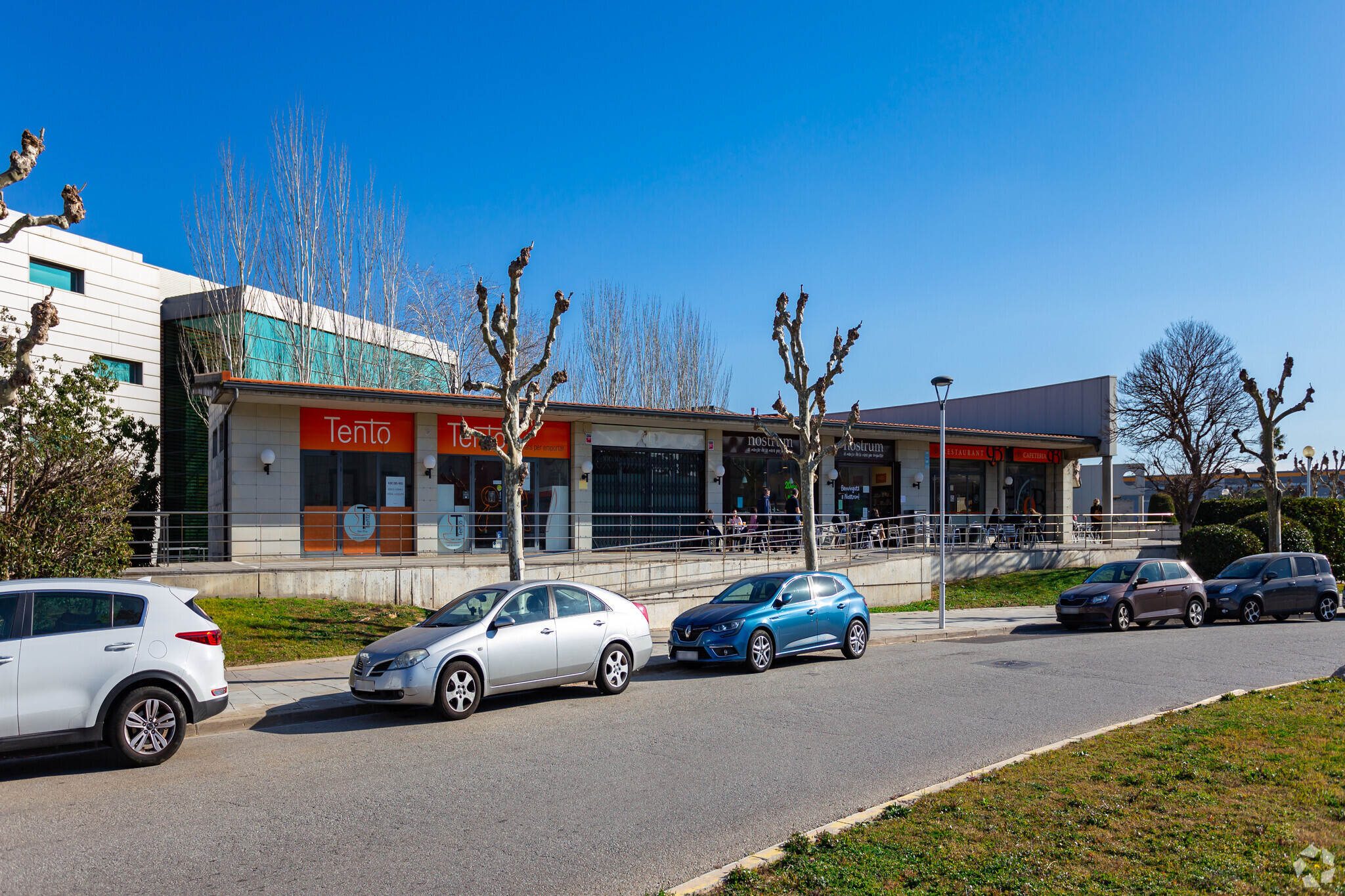 Retail in El Prat De Llobregat, BAR for sale Primary Photo- Image 1 of 9