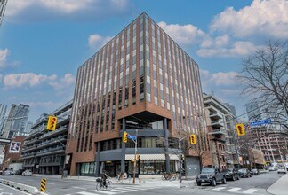 425 Adelaide St W, Toronto, ON for lease Building Photo- Image 1 of 1