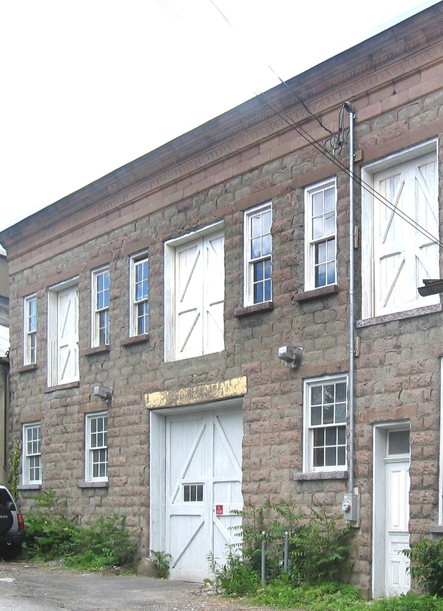 705-707 Cherry Aly, Hudson, NY à louer Photo principale- Image 1 de 32