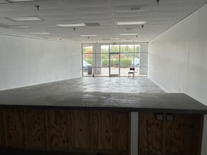 1843-1857 W Ehringhaus Street, Elizabeth City, NC à louer Photo intérieure- Image 2 de 5