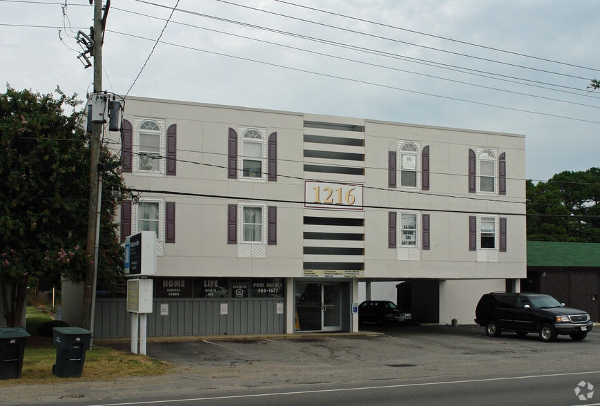 1216 E Little Creek Rd, Norfolk, VA for lease - Primary Photo - Image 1 of 2