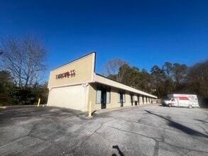 2038 Stanton Rd, East Point, GA à louer Photo du bâtiment- Image 1 de 9