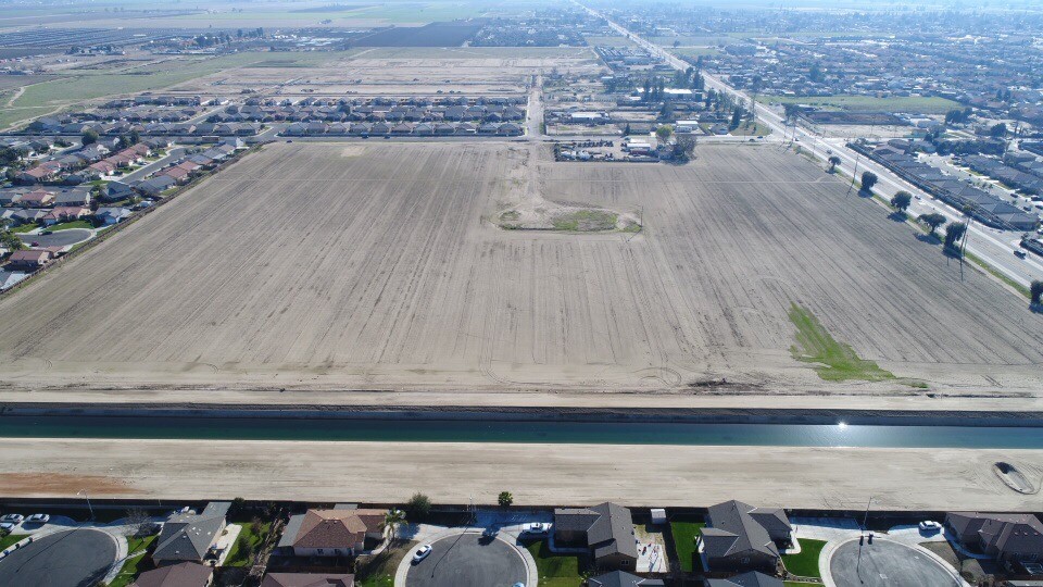 Union Ave, Bakersfield, CA à vendre - Photo du bâtiment - Image 1 de 1