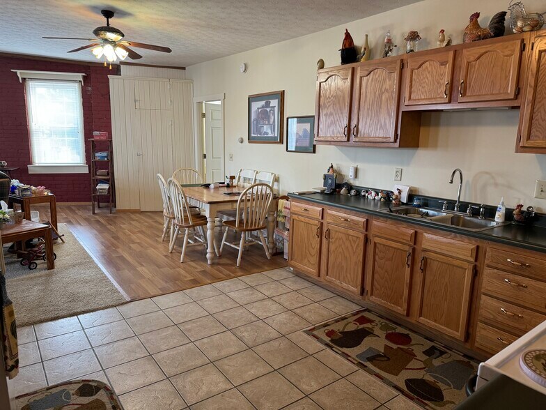 46 Jefferson St, Brookville, OH à vendre - Photo intérieure - Image 2 de 64