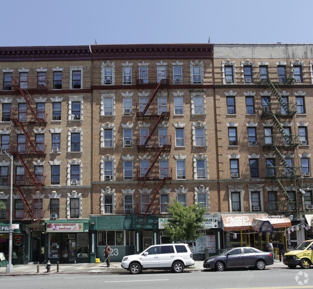 223-225 W 145th St, New York, NY à louer - Photo du bâtiment - Image 3 de 3