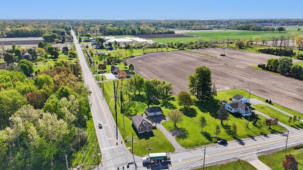 52900 North Ave, Macomb, MI à vendre - Photo du bâtiment - Image 3 de 16