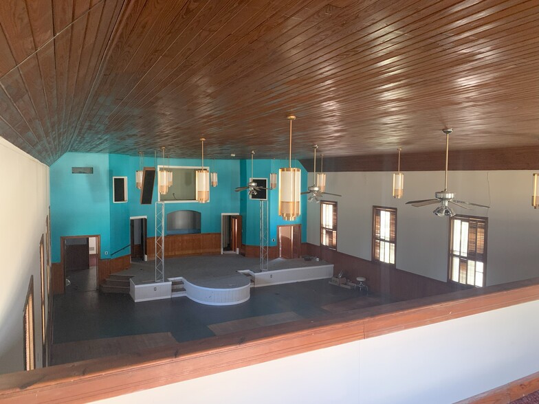 8127 6th Ave N, Birmingham, AL for lease - Interior Photo - Image 2 of 10