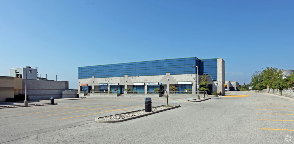 360 Bayly St W, Ajax, ON à vendre - Photo principale - Image 1 de 1