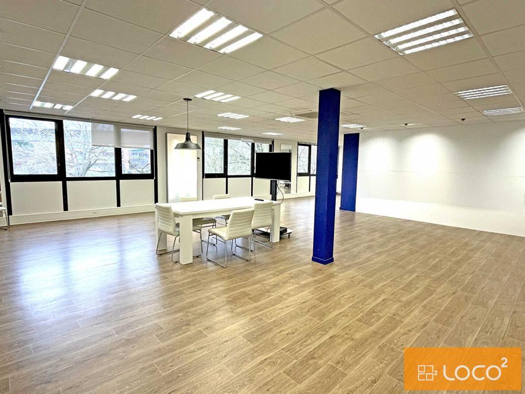1202 L'Occitane, Labège for lease Building Photo- Image 1 of 7