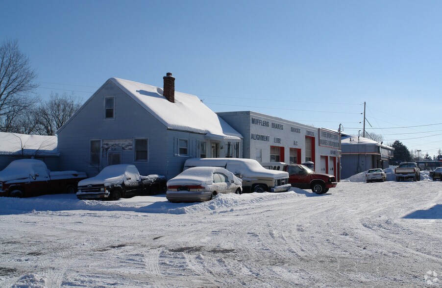 7007 S Cedar St, Lansing, MI for sale - Building Photo - Image 2 of 3