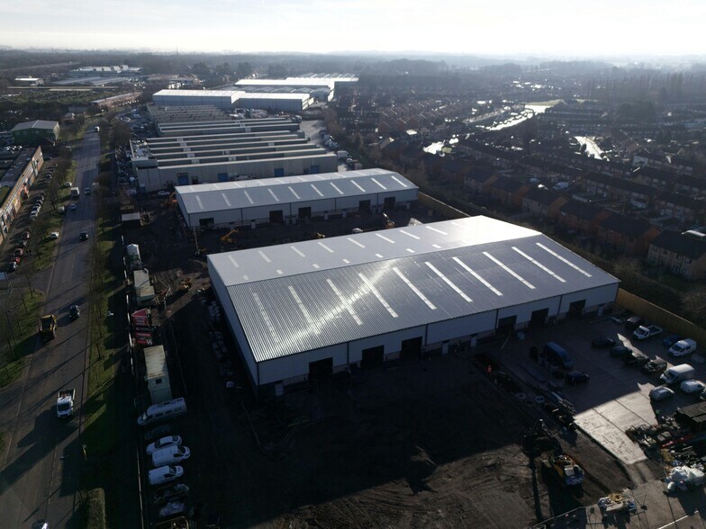 Huyton Trade Park, Liverpool à louer - Photo du bâtiment - Image 3 de 8
