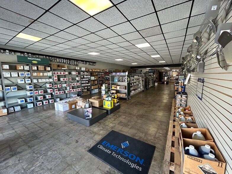 211 W Main St, Shawnee, OK à vendre - Photo du bâtiment - Image 3 de 5