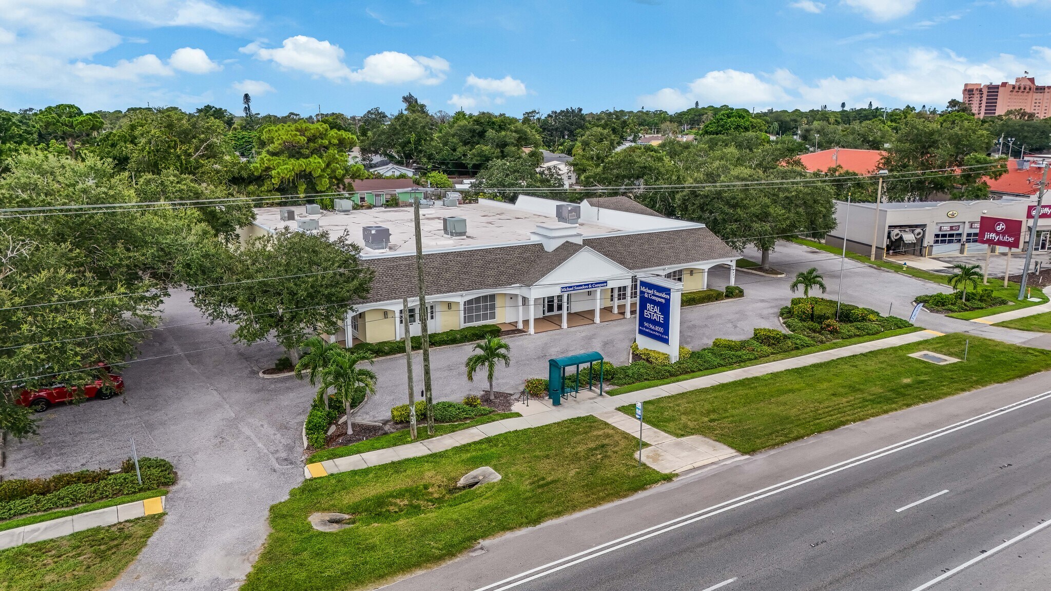 8660 S Tamiami Trl, Sarasota, FL à vendre Photo du bâtiment- Image 1 de 32