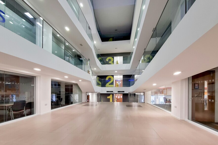 9 Portland St, Manchester à louer - Photo du bâtiment - Image 2 de 14