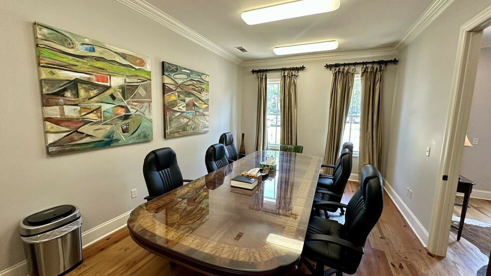 216 W Jackson St, Ridgeland, MS for lease - Interior Photo - Image 3 of 5