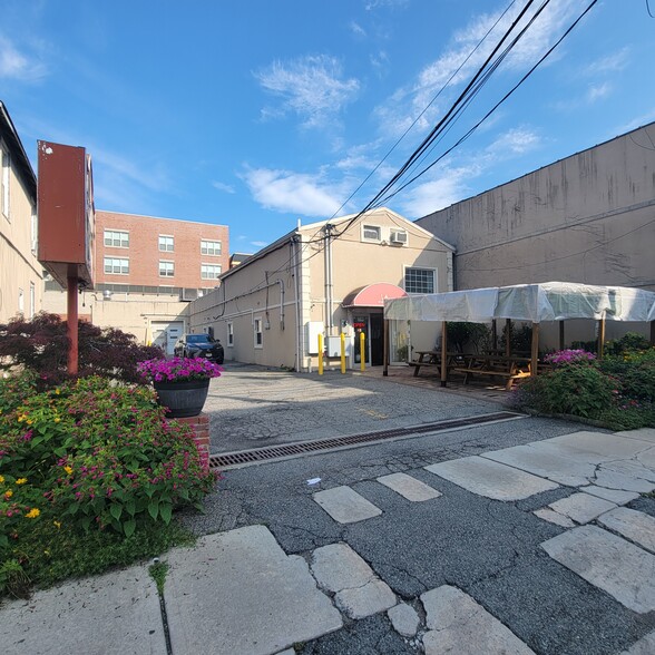 16 Humphrey St, Englewood, NJ for sale - Building Photo - Image 2 of 5