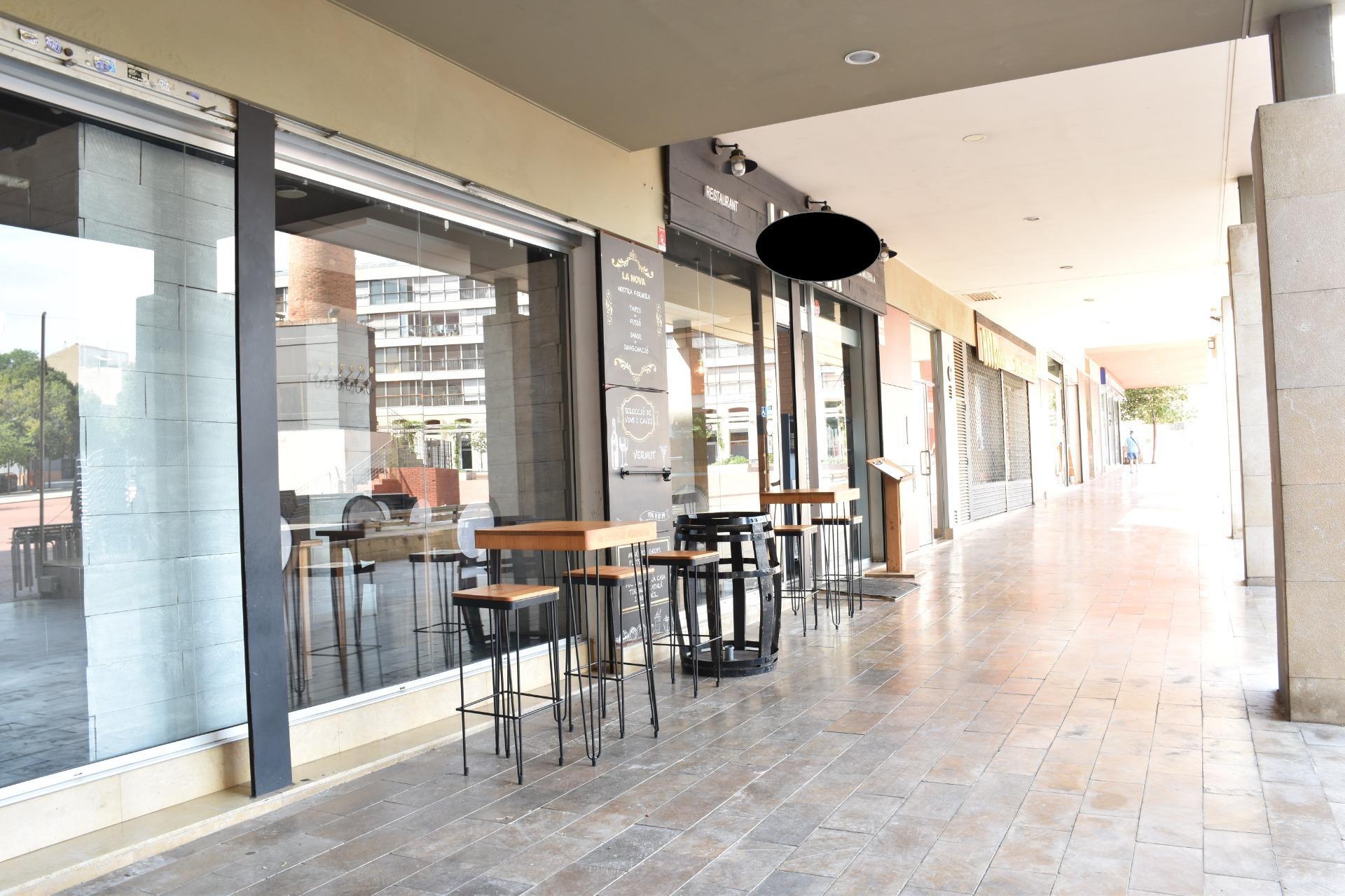 Retail in Terrassa, Barcelona for lease Interior Photo- Image 1 of 18