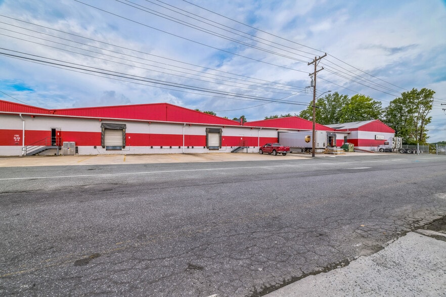 801 Warehouse St, Greensboro, NC à vendre - Photo du bâtiment - Image 3 de 18