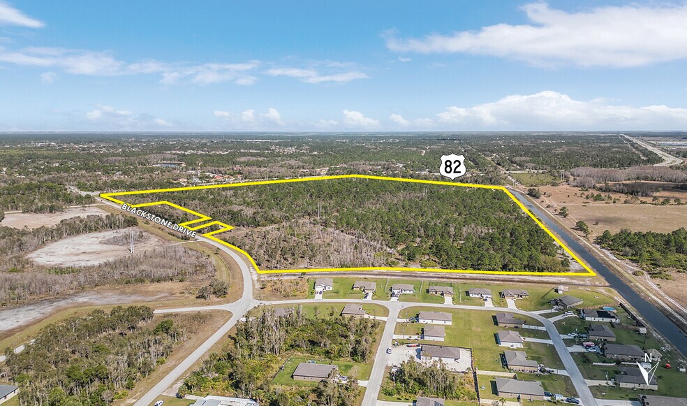 312 Blackstone Dr, Fort Myers, FL à vendre - Aérien - Image 2 de 10