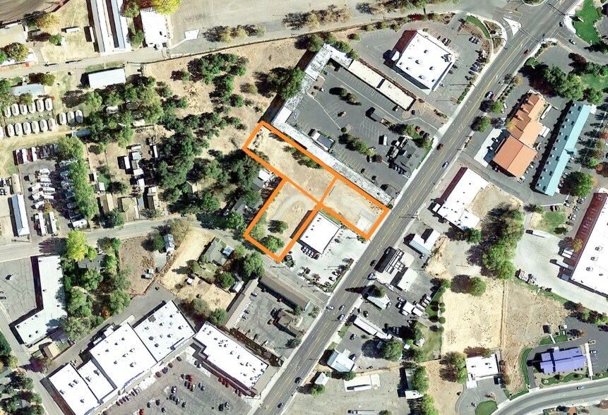 2755 Main St, Susanville, CA à vendre - Photo du bâtiment - Image 2 de 2